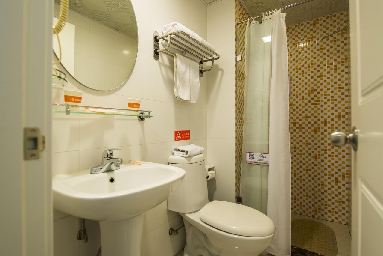Home Inn Qingdao South Siliu Road Kültér fotó